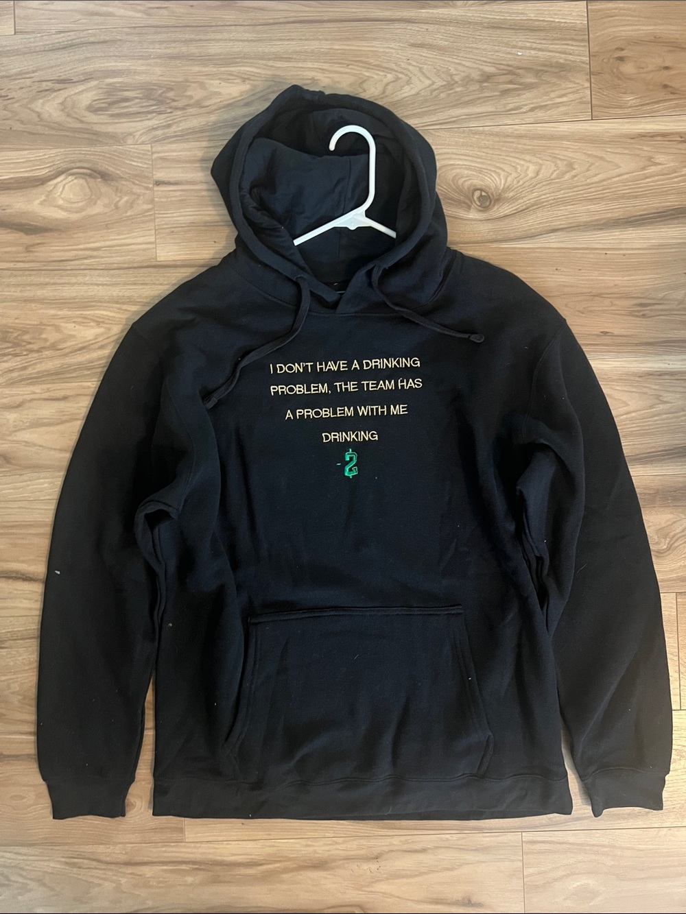 Johnny Manziel Drinking Problem Men’s Black Pullover Hoodie